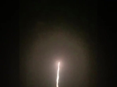 O profissional do mandarino de Liuyang exposição da bola de 6 polegadas descasca fogos de artifício para a celebração do ano novo