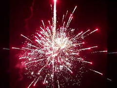 Chineses 138 Tiros Céu Colorido Bolo de Consumo Fogos de Artifício Pirotécnica Para Celebração ao Ar Livre