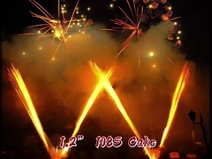 Atacado de fábrica 1,2 polegadas 108 tiros Fogos de artifício de bolo de papel em forma de W 1,3g Un0335 Bolo de ouro profissional