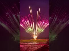 Atacado da Fábrica de Liuyang Preço Barato Personalizado Bolo de Fogos de Artifício Pirotécnicos Fogos de Artifício Padrão para Exterior