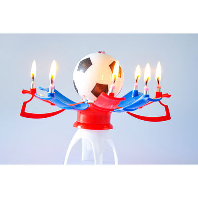 As velas musicais personalizadas do aniversário do futebol parafinam o material da cera