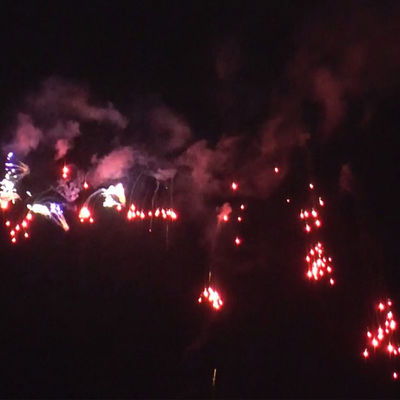 80 fogos de artifício 2022 do bolo do consumidor dos tiros para a celebração do Natal