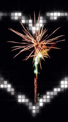 A pirotecnia profissional 49 tiros endurece fogos de artifício na saudação real de Malásia