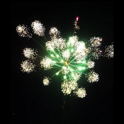 Fogos de artifício de venda quentes do bolo do consumidor dos fogos de artifício por atacado do mandarino para a pirotecnia grande exterior dos fogos de artifício da celebração