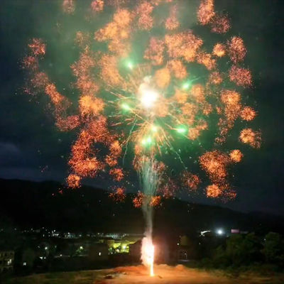 Fogos de artifício de bolo de exibição profissional 1.3g Un0335 Fogos de artifício para celebrações ao ar livre no Festival do Ano 2025