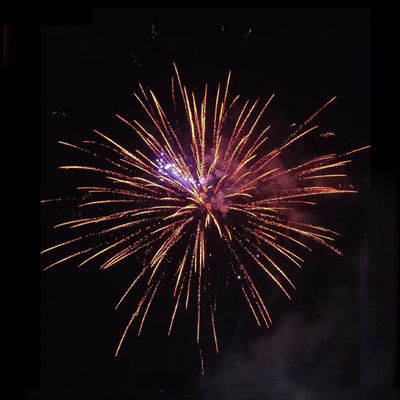 2025 Fábrica Chinesa 100 Tiros Fogos de Artifício Bolo de Papel FAFBWL Atacado Pirotecnia Novos Fogos de Artifício Para Celebração de Festa de Casamento