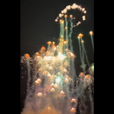 Fogos de artifício de brinquedo por atacado em mandarim chinês, fogos de artifício giratórios em forma de água-viva voadora com fogos de artifício de anel pirotécnicos de Ano Novo