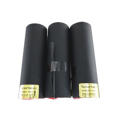 pirotecnia interna fria dos fogos de artifício dourados de prata da fonte da fase 3m30s
