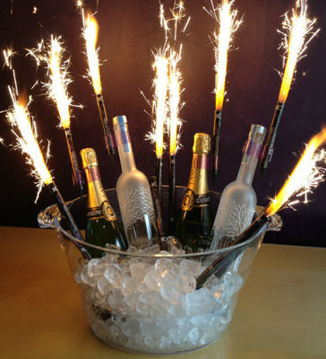 Chuveirinhos sem fumaça da fonte do gelo da fase/0,029 fogos de artifício das velas do aniversário de CBM